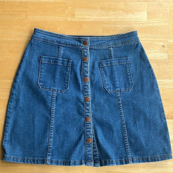 Classic A Line Jean Skirt Button Front - Medium - Picture 1 of 3